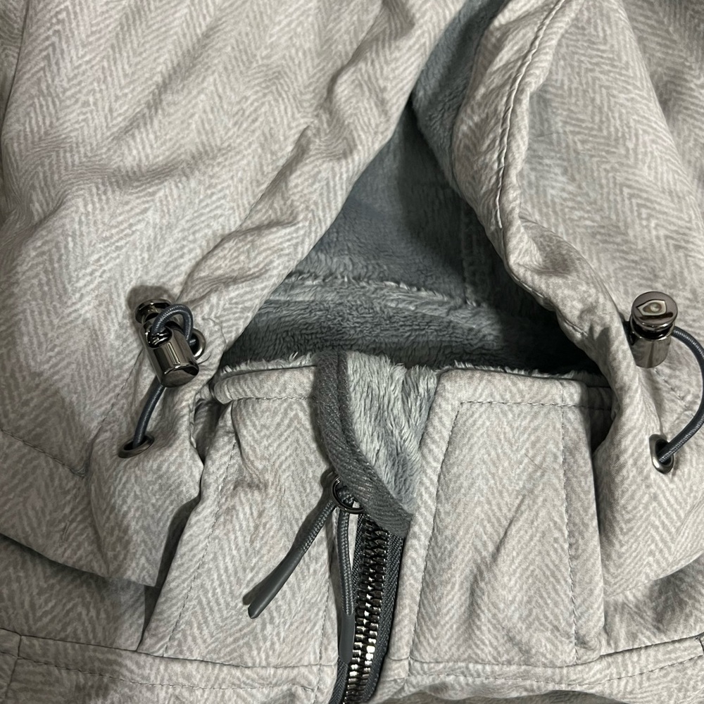 Woman’s jacket - Picture 7 of 15